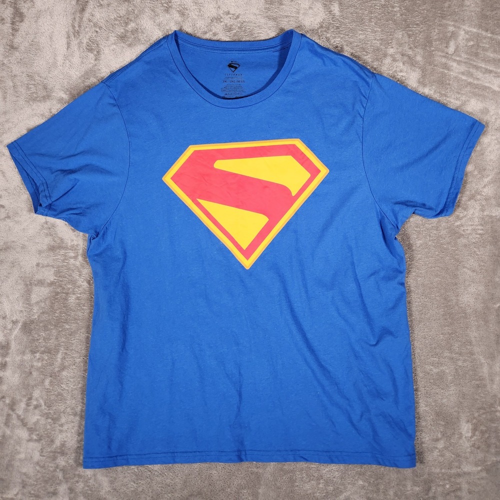 Superman Graphic T-Shirt Mens 2XL Blue Excellent DC Comics Shield Mad Engine
